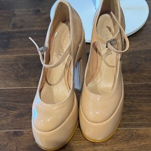 SCHUTZ Women's Beige Patent Leather Heels